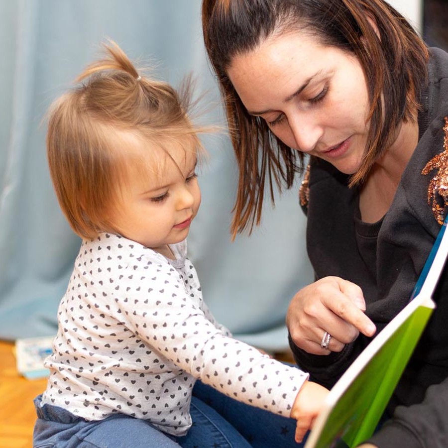 B&ouml;cker f&ouml;r sm&aring; barn